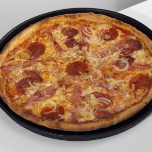 18. Húsos pizza